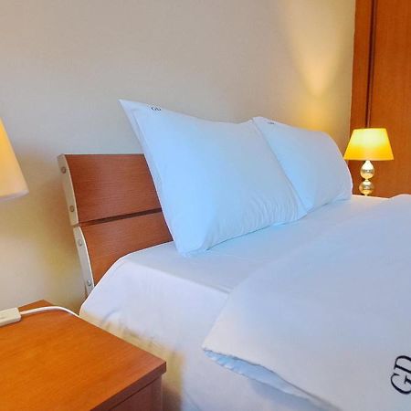 Golden Delight Central Apartment Скоп'є Екстер'єр фото