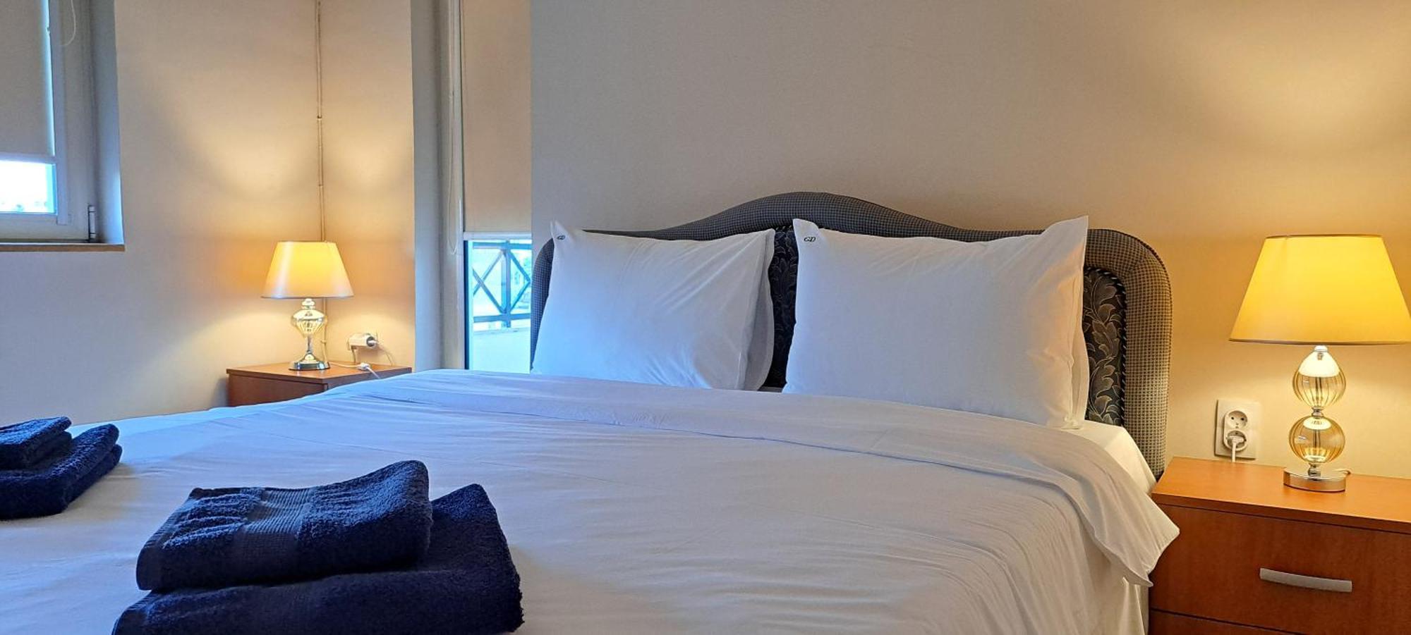 Golden Delight Central Apartment Скоп'є Екстер'єр фото