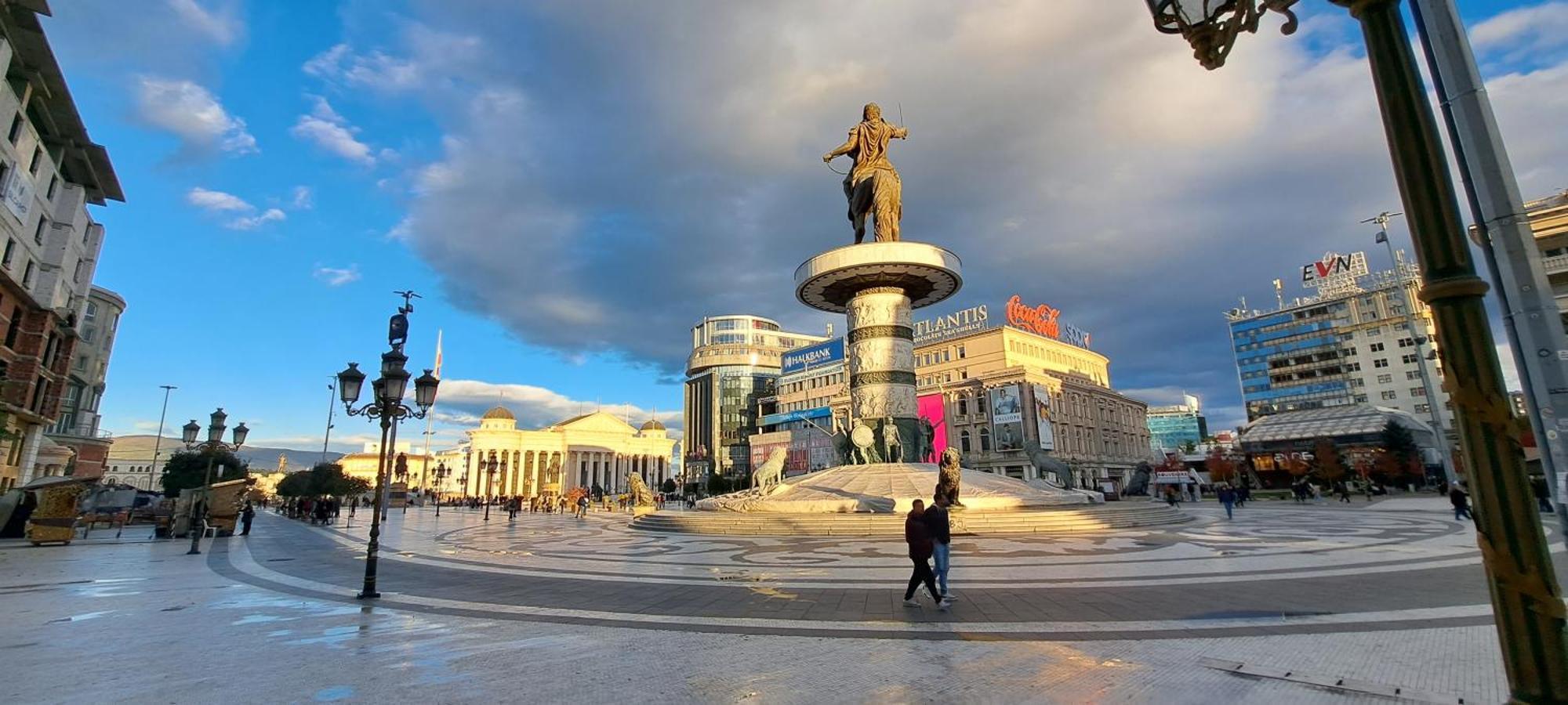 Golden Delight Central Apartment Скоп'є Екстер'єр фото